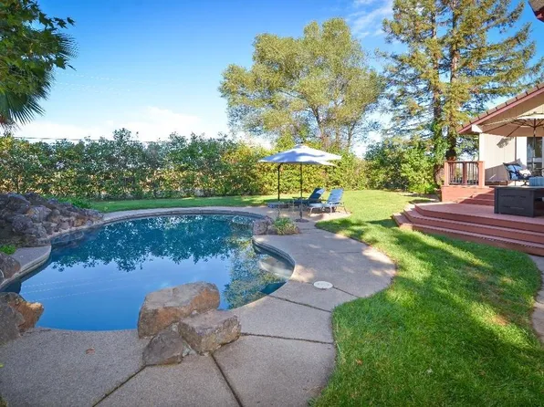 7000 Pera Dr, Rancho Murieta, CA 95683