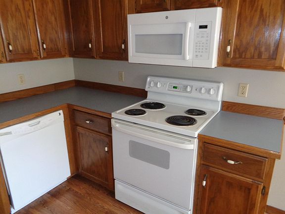 5th image of 1009 E 21st St