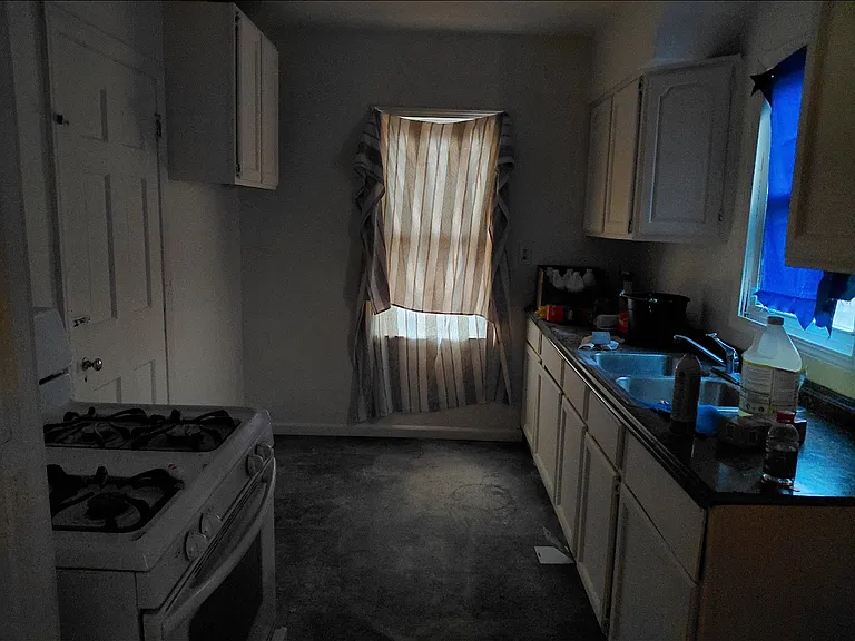 311 W Genesee St — Photo 5