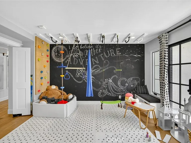 33 Brownsbury Rd — Photo 34