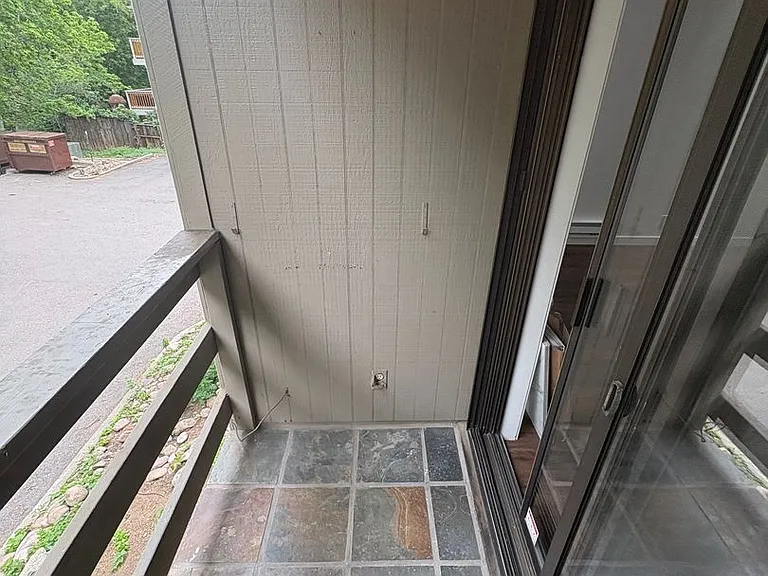 208 Pearl St #I — Photo 17