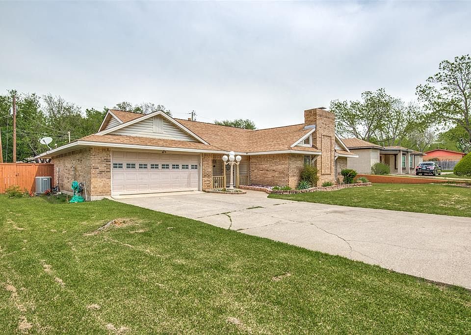 1st image of 2533 Danny Ln