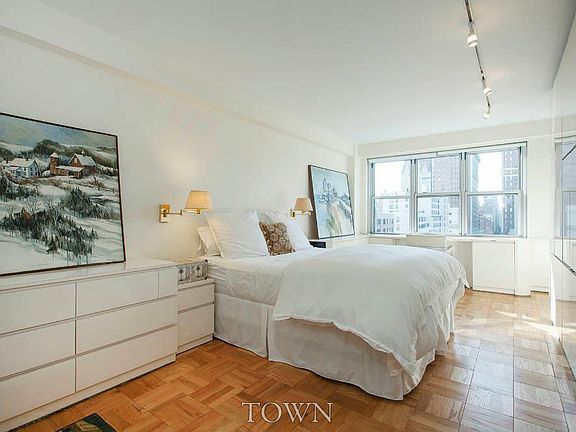 5th image of 205 3rd Ave APT 15E
