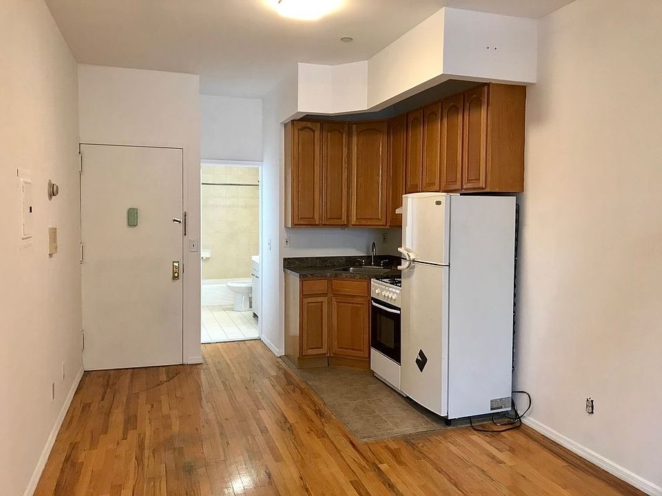 1st image of 137 E 116th St #4F
