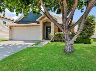 316 Crescent Ridge Dr, Fort Worth, TX 76140