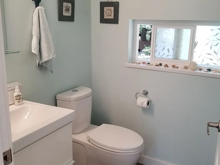 717 Claire Ln — Photo 15