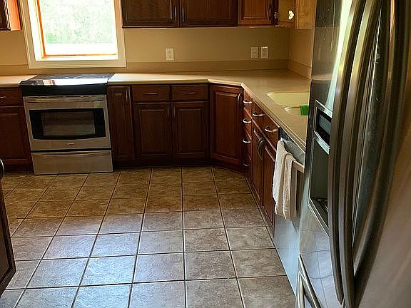 Beautiful spacious kitchen