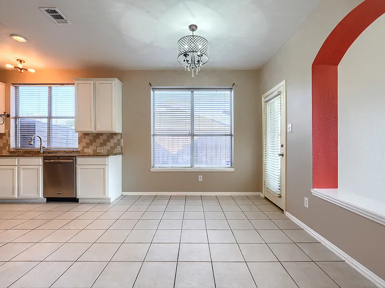 1808 Giddings Ct — Photo 24