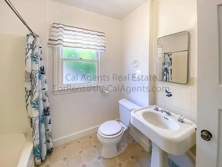 257 Trinity Ave — Photo 13