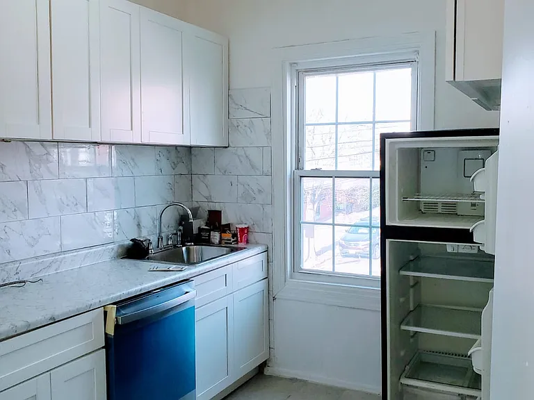 85 Logan Ave #2 — Photo 13