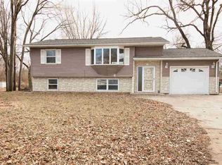 208 Elliott Ave, Evansdale, IA 50707