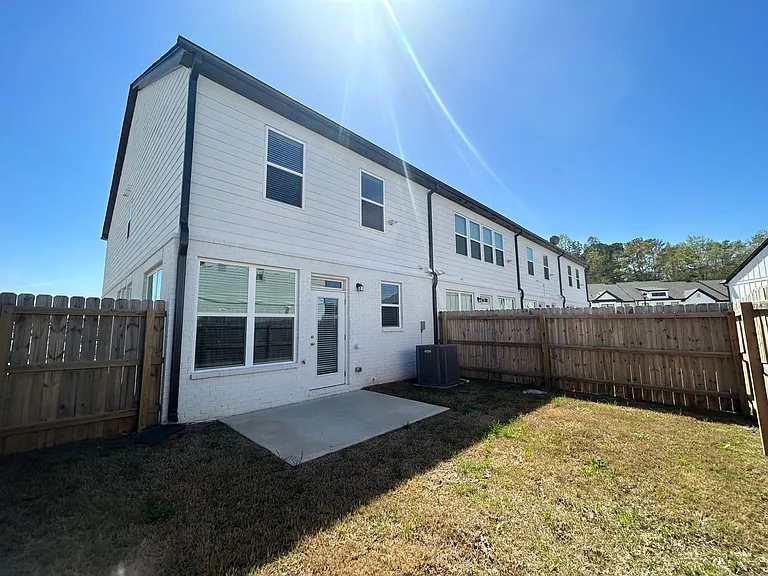 24 Auburn Hill Dr — Photo 5