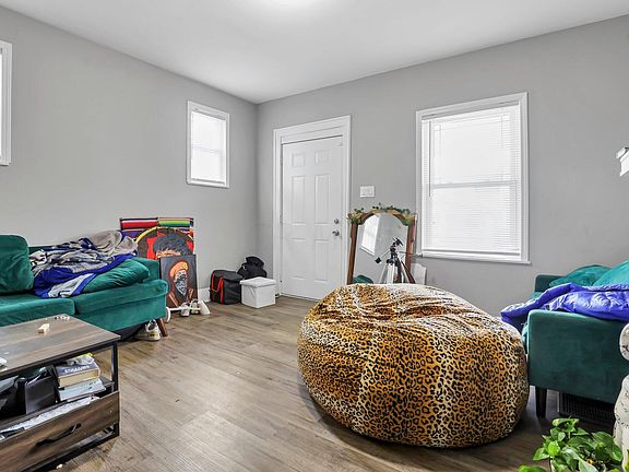 5th image of 761-763 Seymour Ave