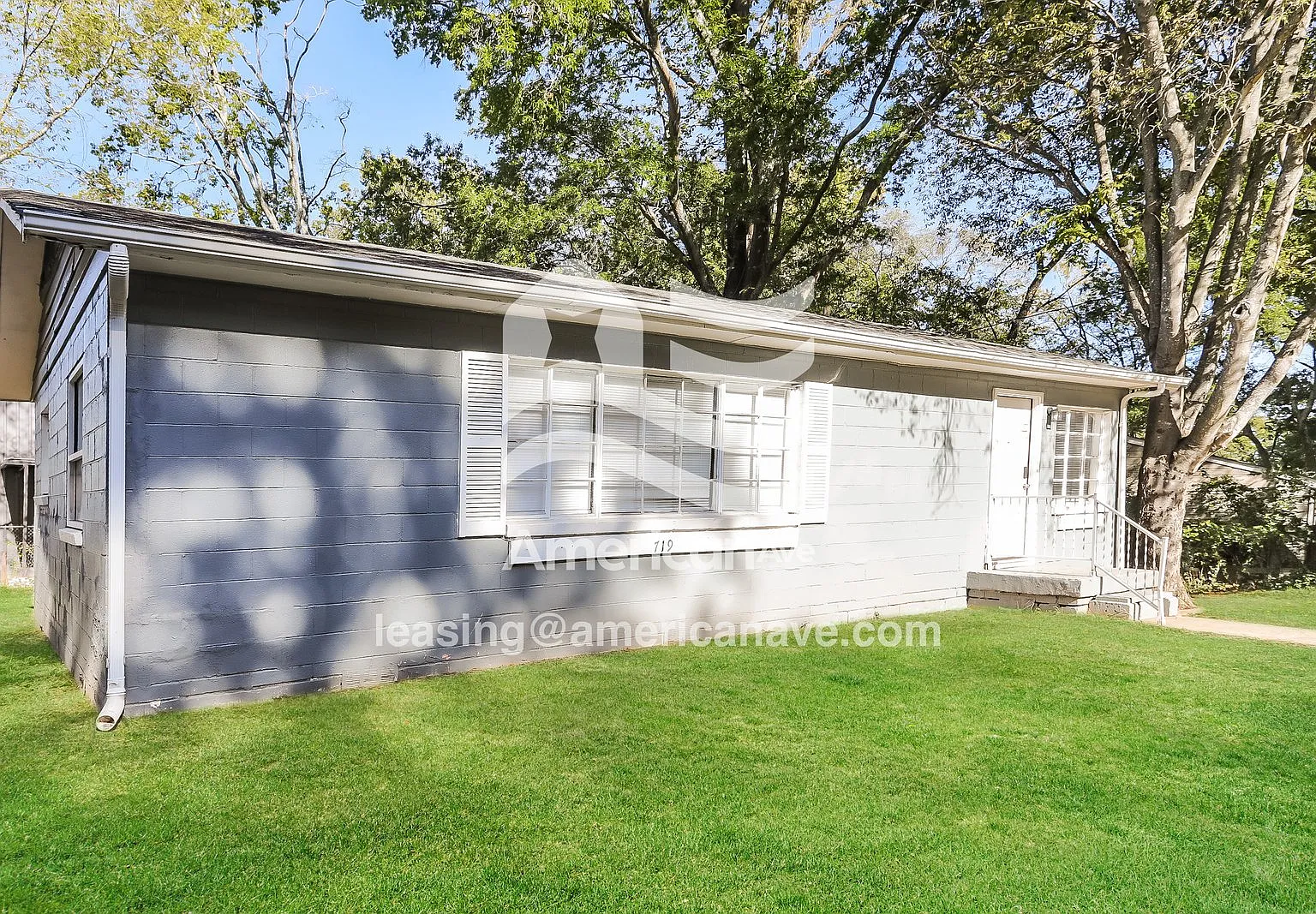 2 bed, 1.0 bath, 1010 sqft, $832 — Photo 2