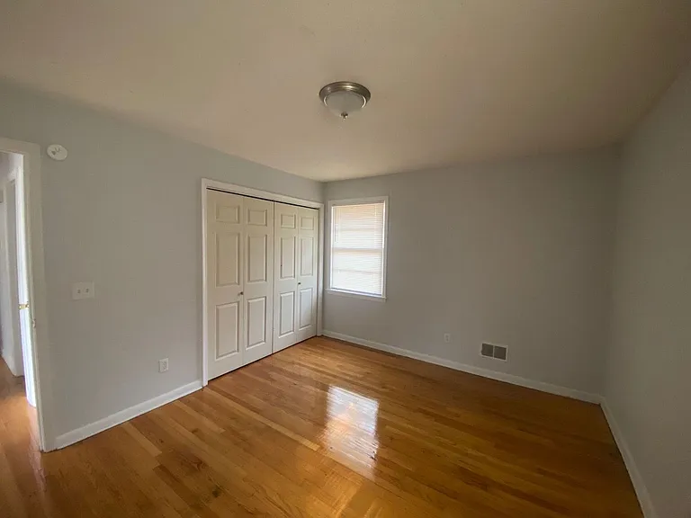 221 Ramblewood Dr — Photo 18