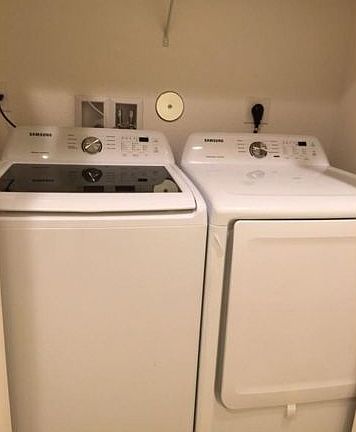5th image of 242 SW 7th Ct #1
