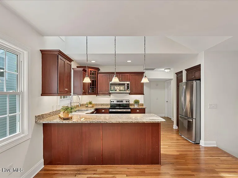 430 N Ridge St — Photo 17