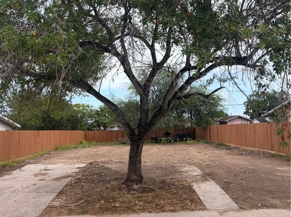 1134 Dona Dr, Corpus Christi, TX 78407