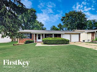 1375 Saint Anthony Ln, Florissant, MO 63033