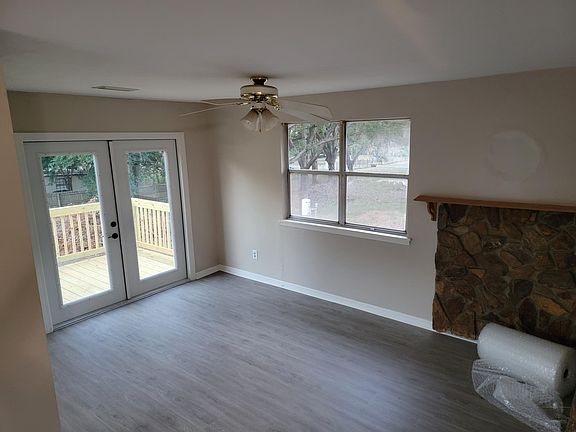 4th image of 4714 Bloomingdale Ave