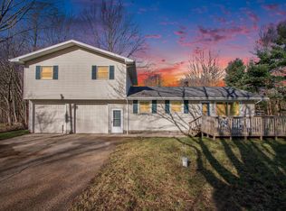 2356 Roslin Rd, Benton Harbor, MI 49022