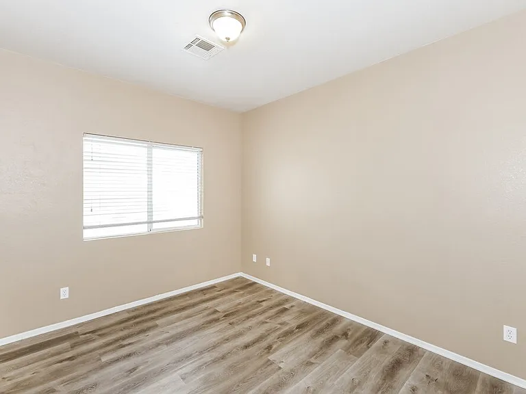 1128 Bistro Bay Ave — Photo 14
