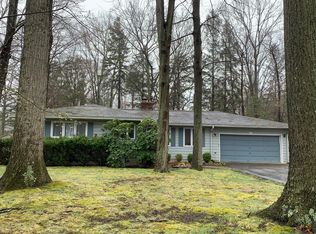 6699 Pine Ln, Sawyer, MI 49125