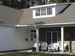 2nd image of 26 Miller St