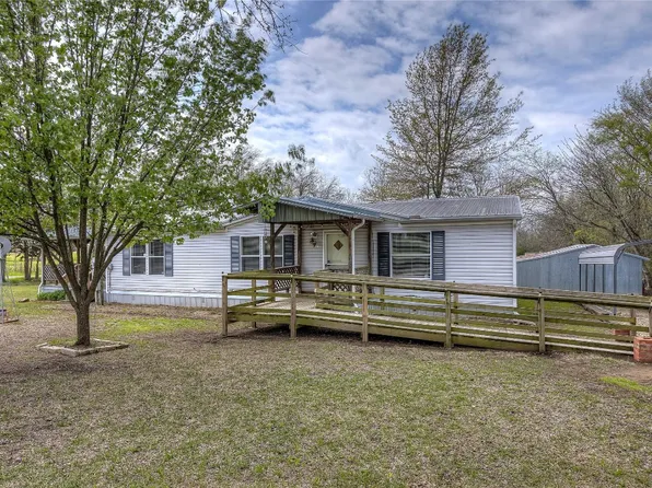 40 County Road 1115, Brashear, TX 75420