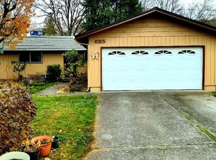 685 Talbot St, Eagle Pt, OR 97524