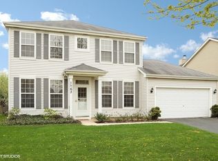 1963 Fescue Dr, Aurora, IL 60504