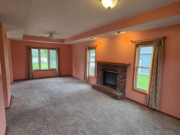5th image of 2535 Emslie Dr