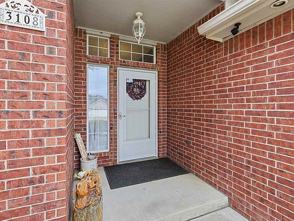 3rd image of 3108 Turner St