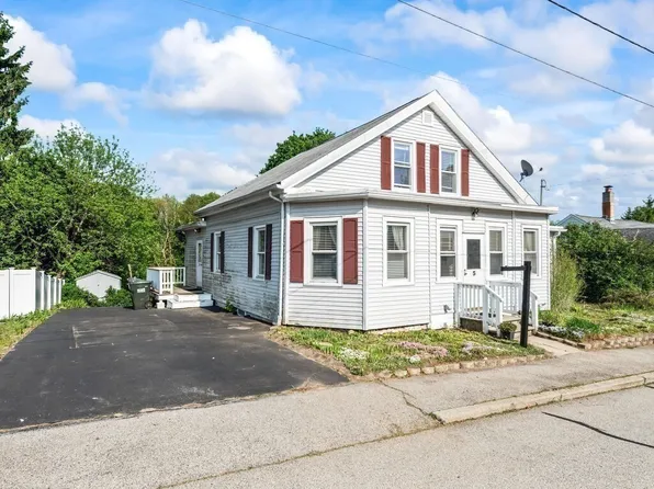 5 Crosby St, Webster, MA 01570