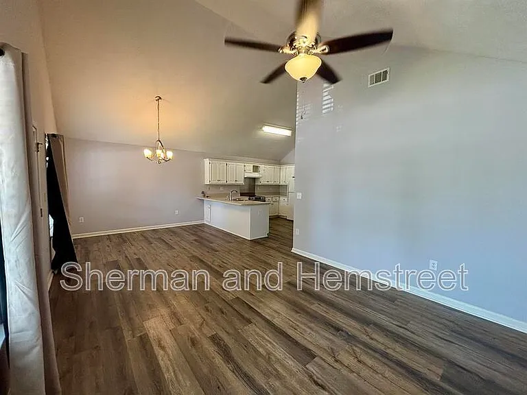 831 Dantignac St #831 DANTIGNAC ST — Photo 4