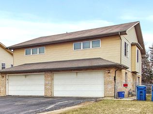 135 S La Londe Ave, Addison, IL 60101