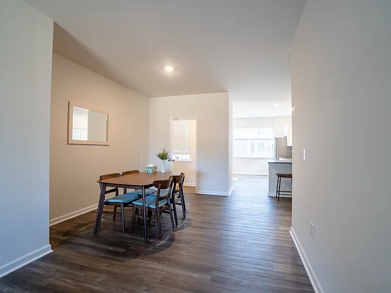 5011 Jayden Dr — Photo 7