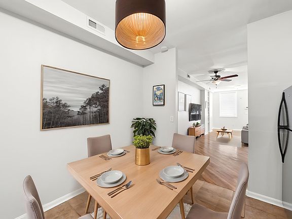 5th image of 928 N Bambrey St #1