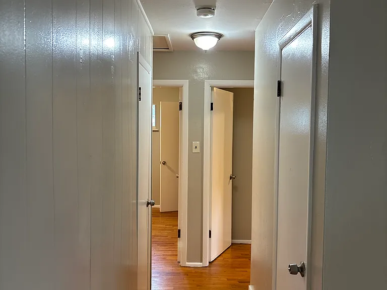 4128 Shirley Dr — Photo 7