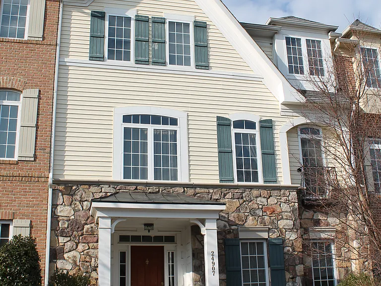 24907 Earlsford Dr — Photo 12