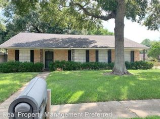 11035 Vanderford Dr, Houston, TX 77099