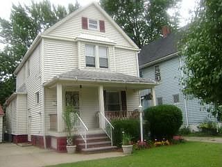 1st image of 15220 Lucknow Ave