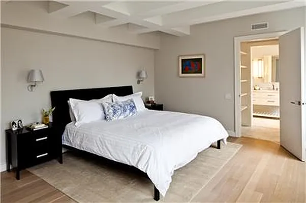 Rented by Apartment Luxe Realty Group, Inc | media 18