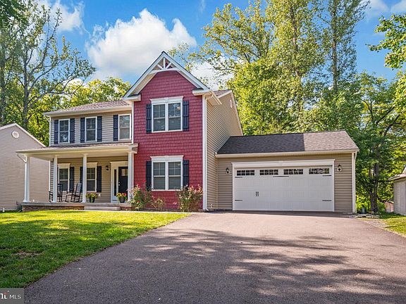 3rd image of 208 Spotswood Rd
