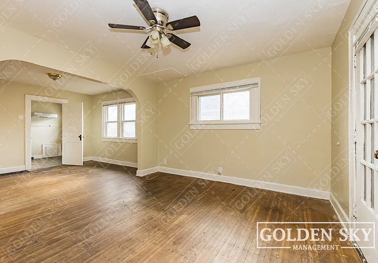2937 N Kenwood Ave #A — Photo 9