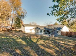 1526 Potter Dr, Columbia, TN 38401