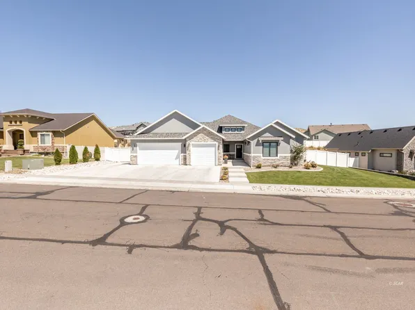 2395 Khoury Ln, Elko, NV 89801