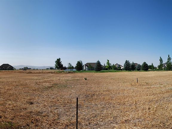 4th image of 336 Stillwater Cir