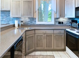 15 Top Of The World Rd, Lake George, NY 12845