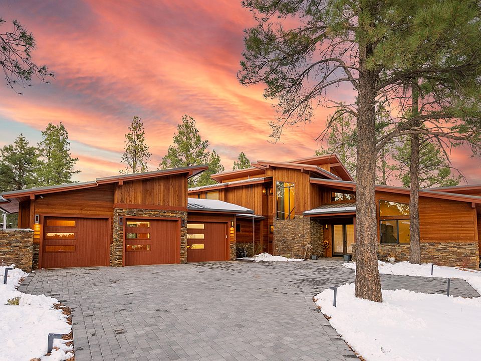1st image of 3308 S Clubhouse Cir